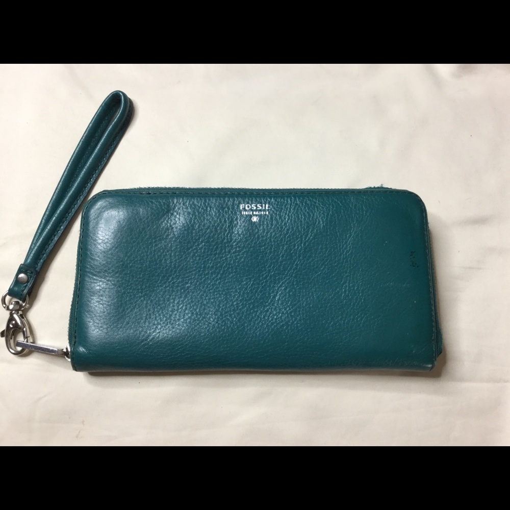 Fossil Leather Zip Around Full Size Wallet